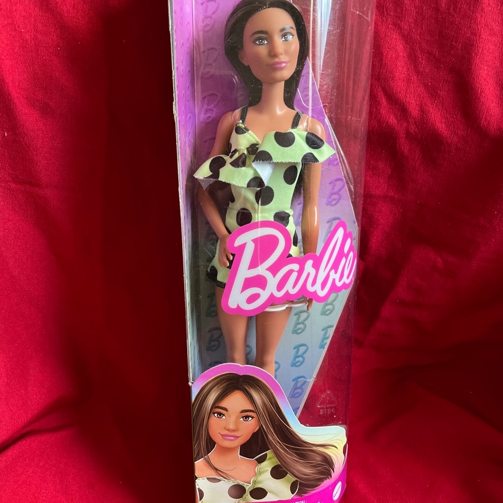barbie doll green outfit new sealed brunette